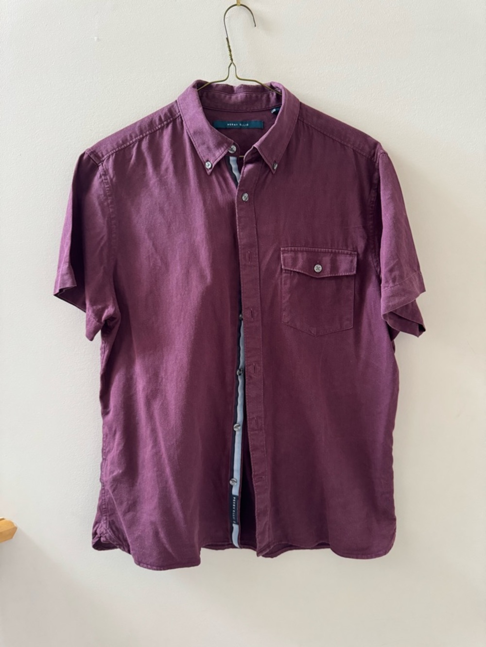 Perry Ellis Short-Sleeve Button-Down Shirt in Plum